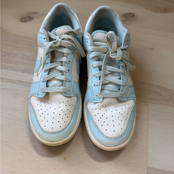 Nike Dunk Low Retro in Pale Ivory and Glacier Blue - Picture 2 of 5